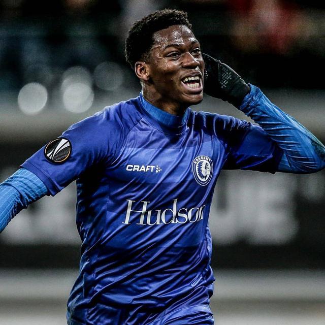 包含斯图加特训练开放日，转会期完成体检引欢呼，法甲在即，资深球员宣示担当的词条