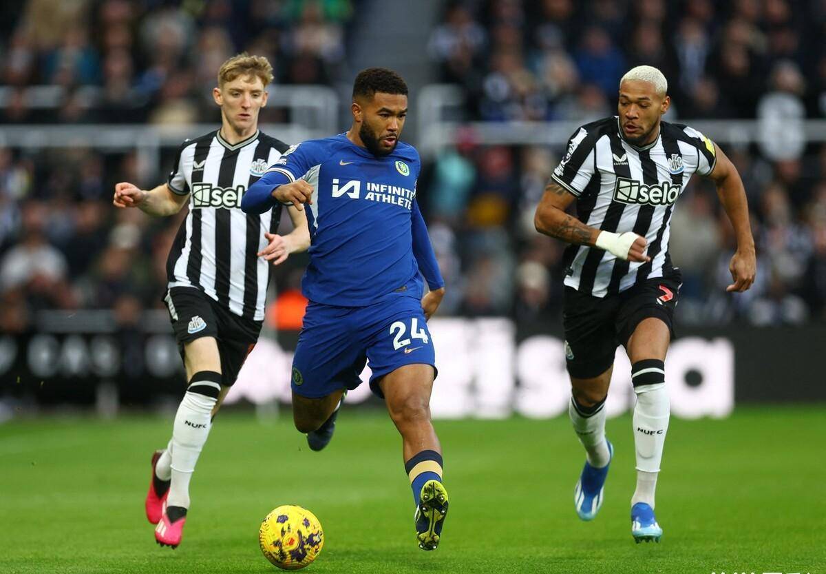 赛地聚焦——英超冲刺阶段热度飙升；夏洛特黄蜂门线救险；更衣室稳定；资深球员宣示担当的简单介绍-九游体育