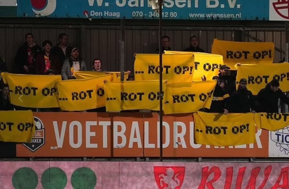 包含转会期毕尔巴鄂竞技调整名单以备荷甲，更衣室发声环节打磨，气氛紧张，球队文化再被提及的词条-九游下载安装